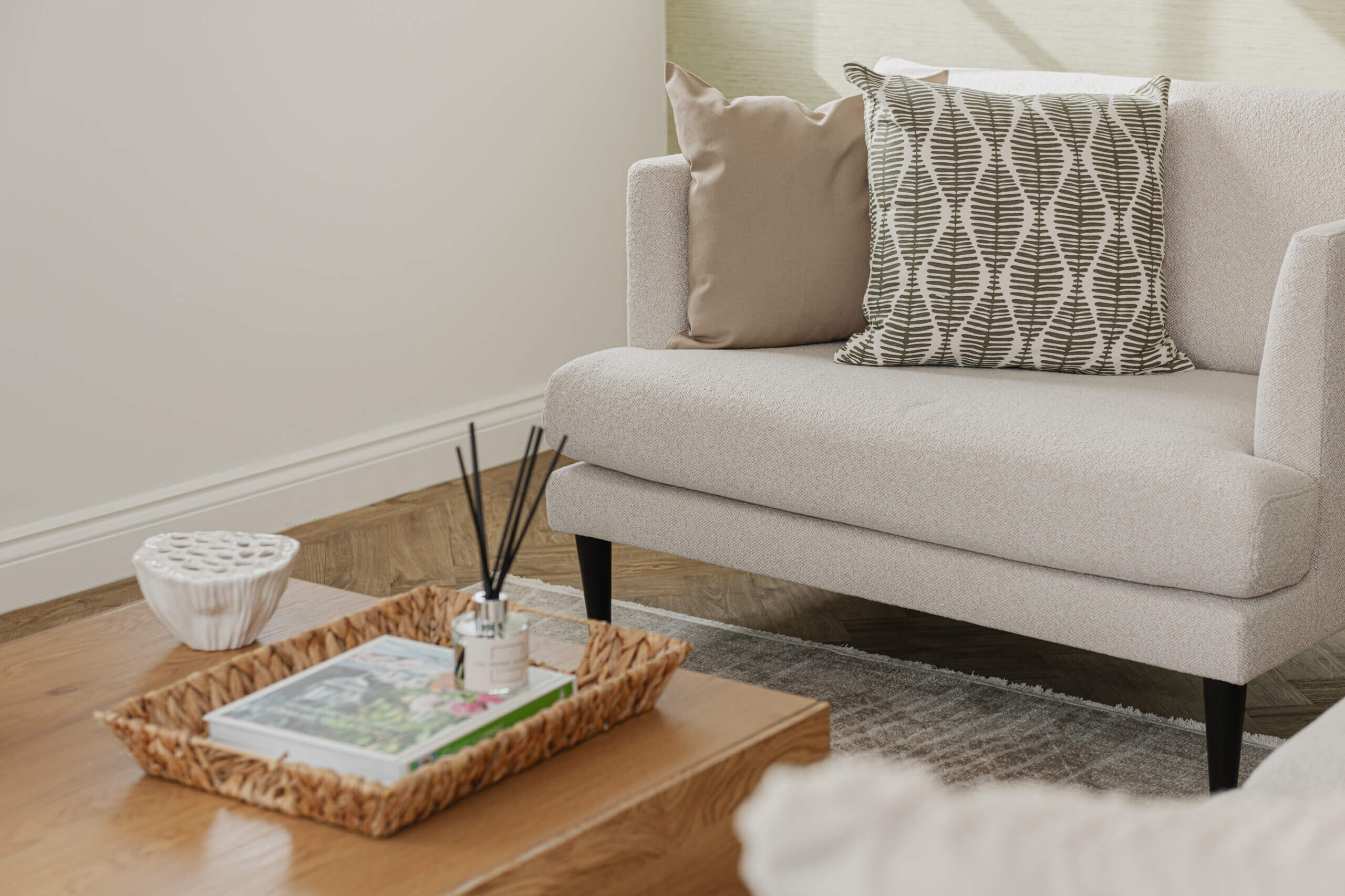 roundwell-park-bearsted-internal-15